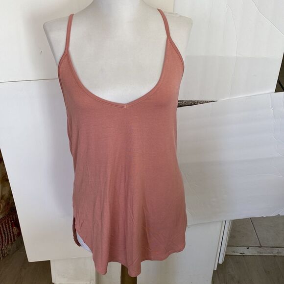 Rose color strappy no fabric content possible rayon cotton stretchy brand new - Picture 1 of 3